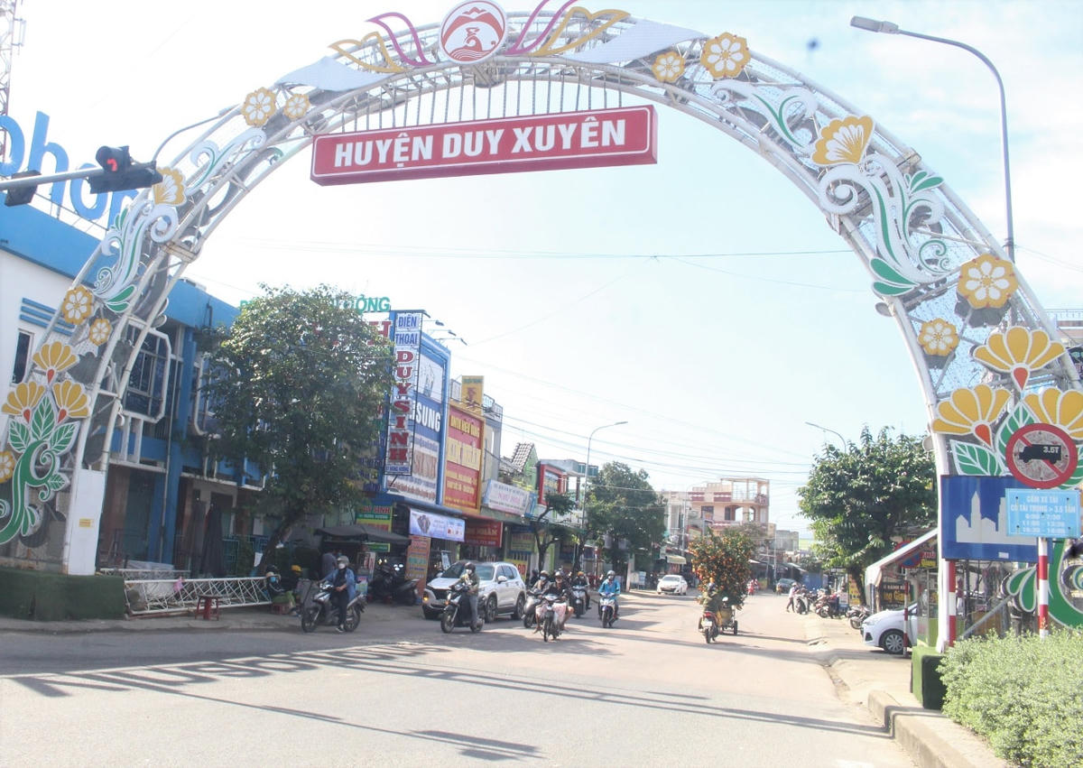 Nhiều người dân huyện Duy Xuyên bàn tán xôn xao về đối tượng Cường.
