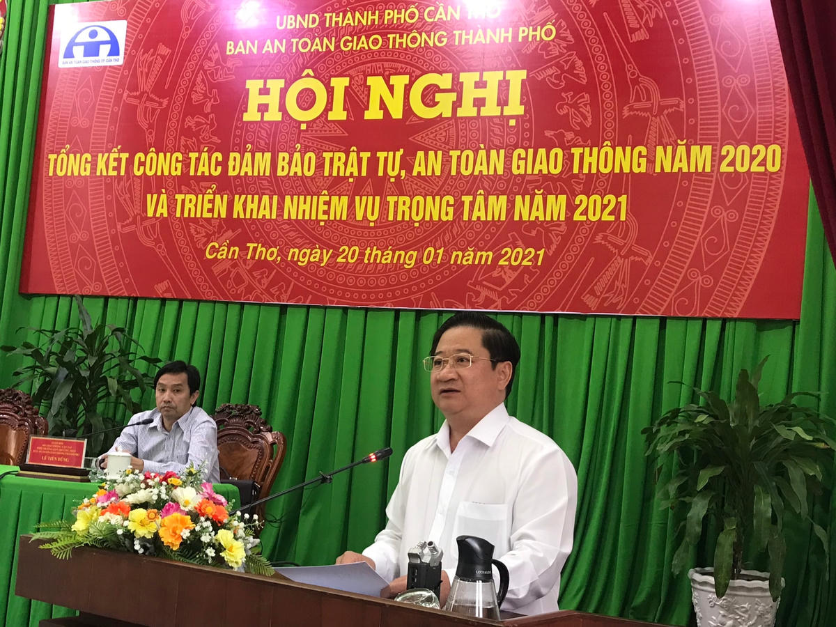 Ông Trần Việt Trường Chủ tịch UBND TP Cần Thơ phát biểu tại Hội nghị.