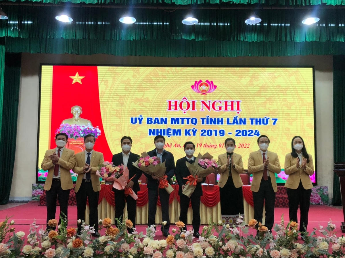 Hội nghị đã hiệp thương bổ sung 4 vị Ủy viên Ủy ban MTTQ Việt Nam tỉnh nhiệm kỳ 2019-2024.