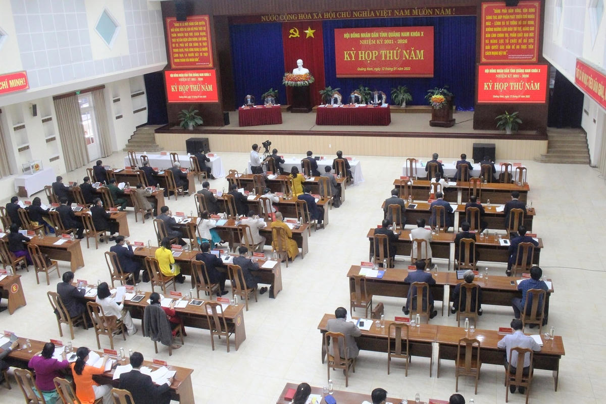 Quang cảnh kỳ họp thứ 5, HĐND tỉnh Quảng Nam khóa X.