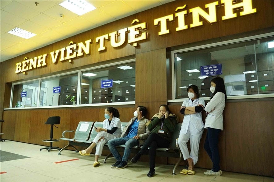Nỗi buồn của không ít cán bộ, nhân viên Bệnh viện Tuệ Tĩnh. Nguồn: LĐ