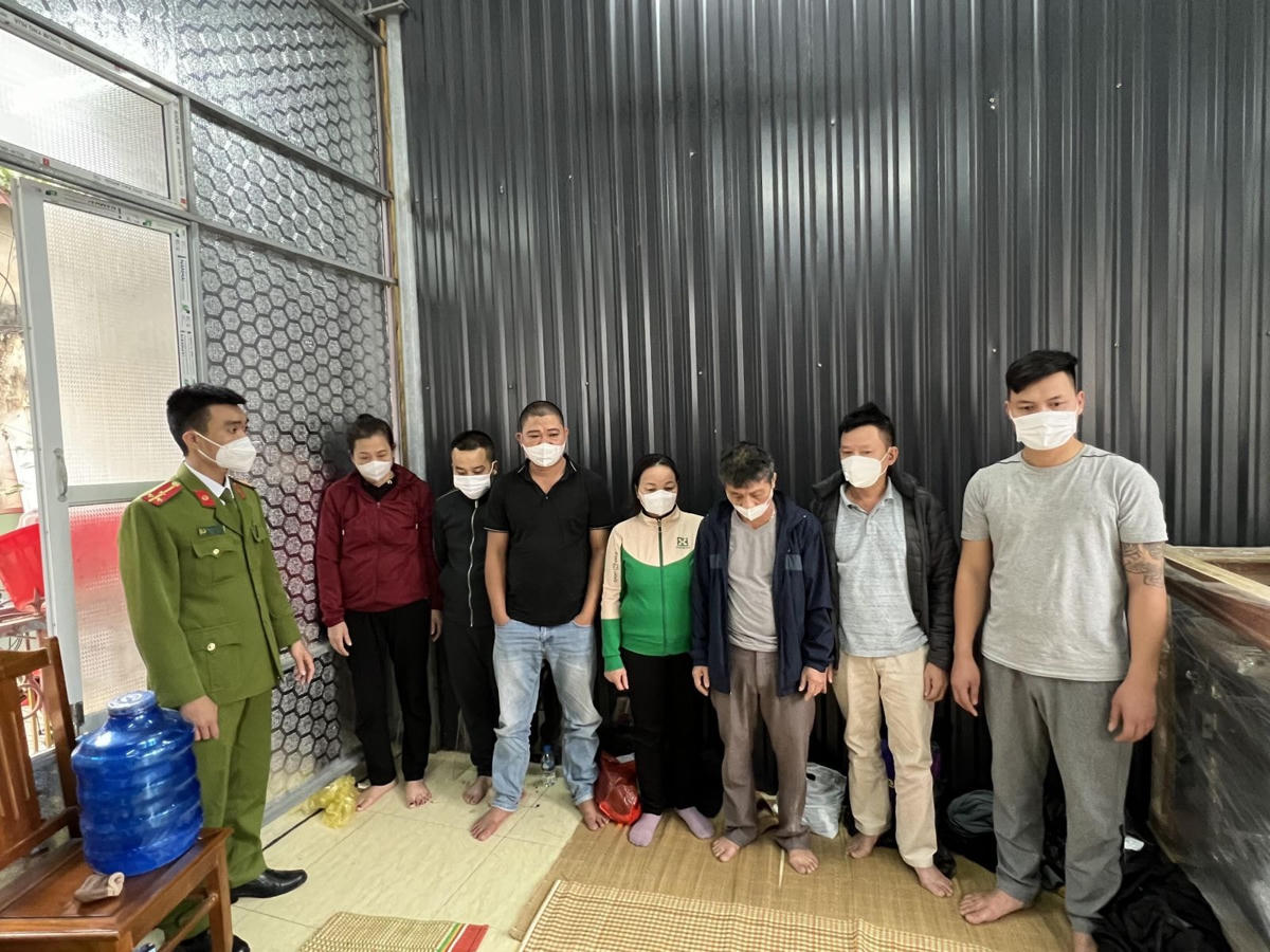 7 đối tượng tham gia đánh bạc tại nhà Hà Văn Sơn.