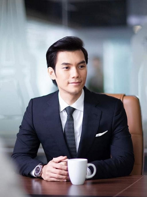 Nỗ lực chứng minh khả năng diễn xuất với nhiều dạng vai, Nhan Phúc Vinh đến gần hơn với khán giả truyền hình. 