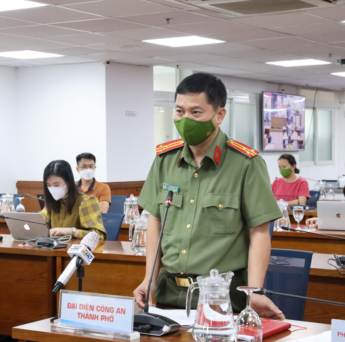 Thượng tá Lê Mạnh Hà cho biết, không gian mạng đang là nơi nhiều người lợi dụng để trục lợi từ dịch bệnh Covid-19.