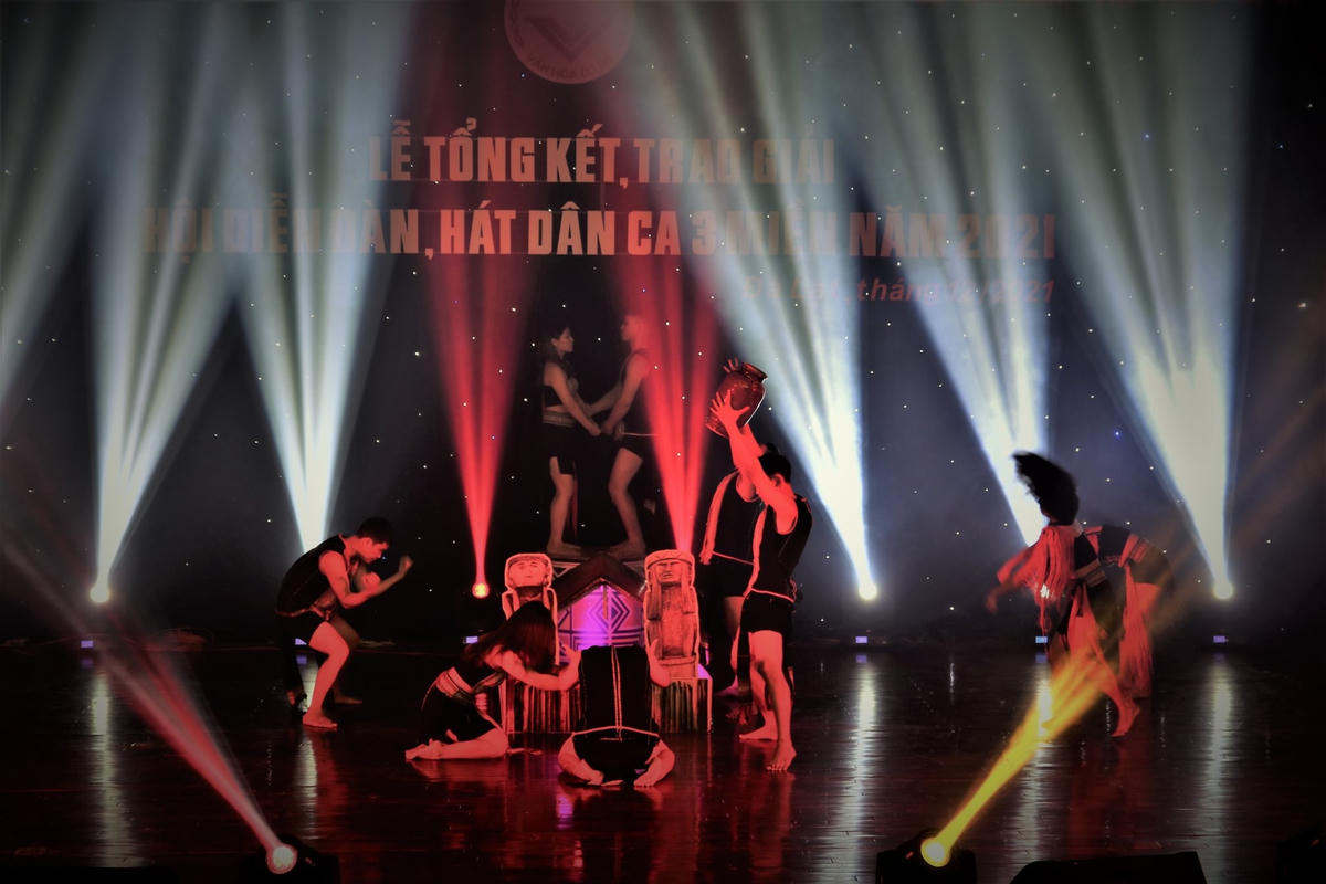 Sức sống mạnh mẽ của đàn, hát dân ca 3 miền