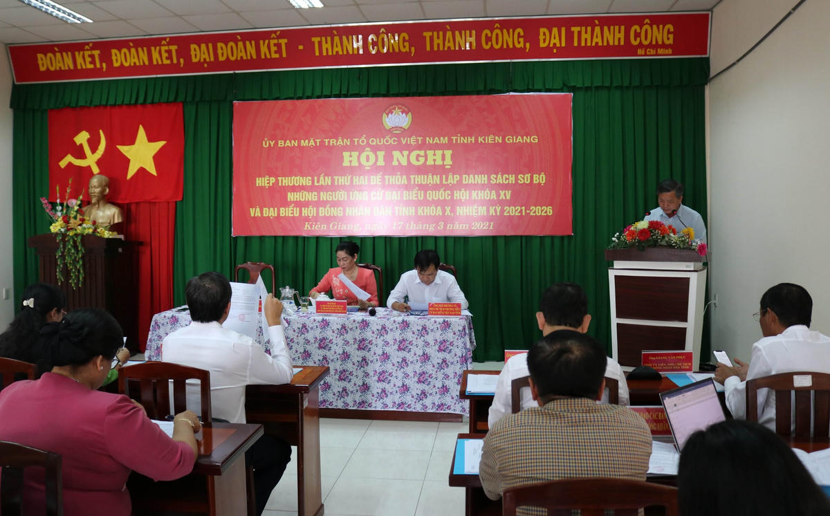 Quang cảnh buổi hiệp thương lần thứ 2.