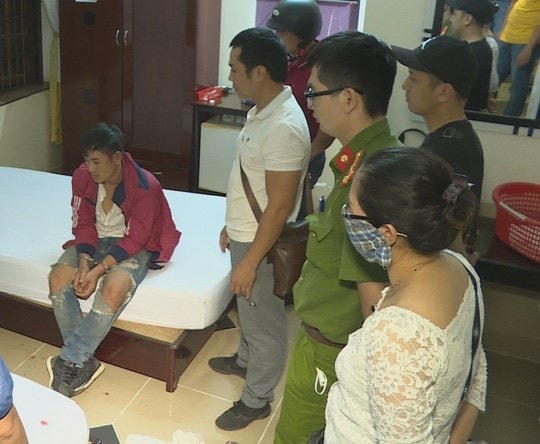 Bắt đối tượng sử dụng ma túy đâm chiến sĩ công an bị thương