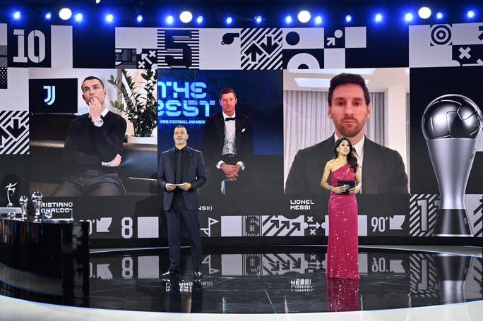 Messi và C.Ronaldo chỉ còn là kép phụ trong cuộc đua The Best.