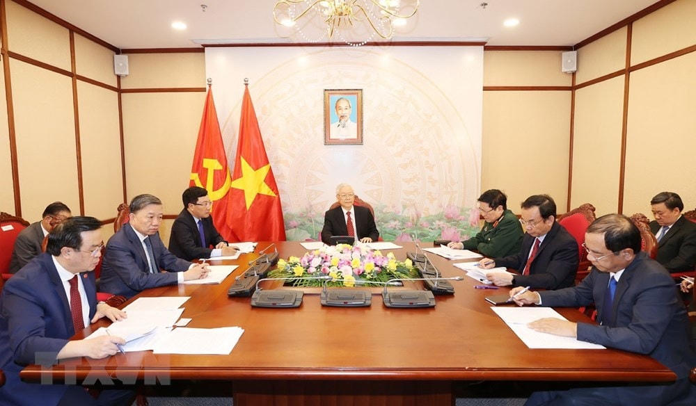 Tối 29/9/2020, tại Trụ sở Trung ương Đảng, Tổng Bí thư, Chủ tịch nước Nguyễn Phú Trọng điện đàm trực tiếp với Tổng Bí thư, Chủ tịch nước Trung Quốc Tập Cận Bình. (Ảnh: Trí Dũng/TTXVN).