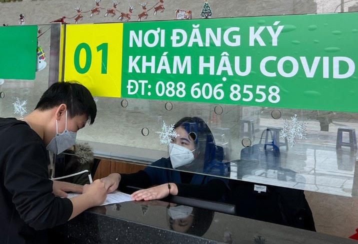 BN đăng ký khám Hậu Covid-19 tại BV Bạch Mai. Ảnh: BVCC
