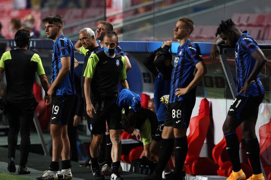 Cận cảnh PSG ngược dòng khó tin, giành vé bán kết Champions League