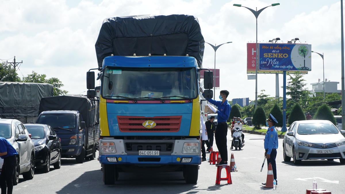 Kiểm soát chặt lây lan nguồn bệnh từ bên ngoài.