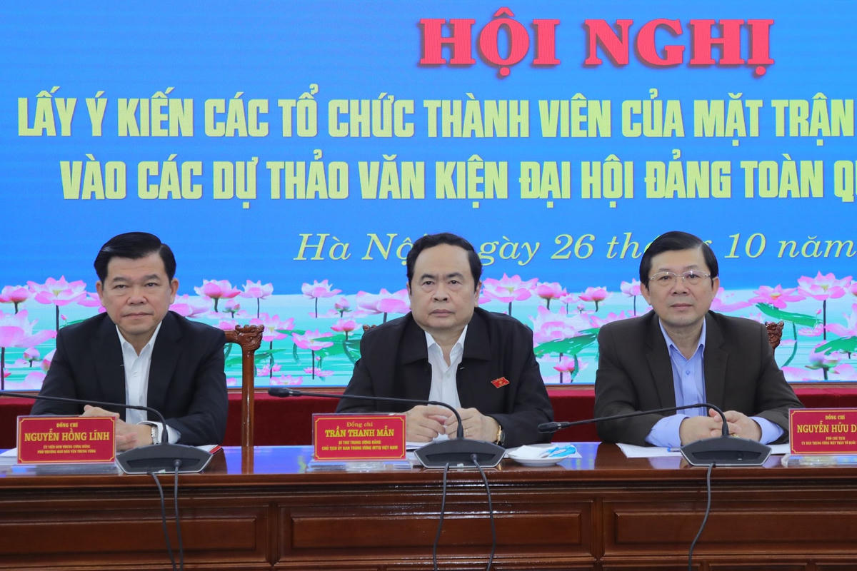 Phát huy trí tuệ, quyền làm chủ của toàn dân tham gia đóng góp với Đảng