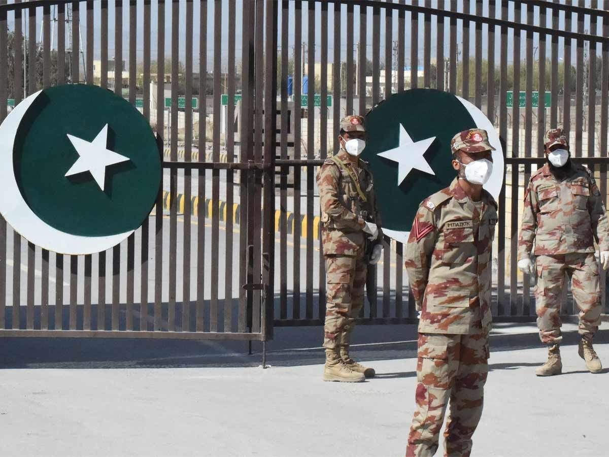 Binh lính Pakistan được huy dộng chống dịch Covid-19.