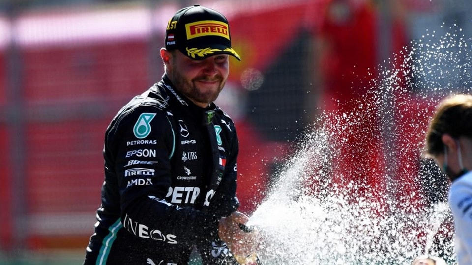 Valteri Bottas của đội Mercedes giành vị trí thứ nhất chặng đua F1 Austria Grand Prix.