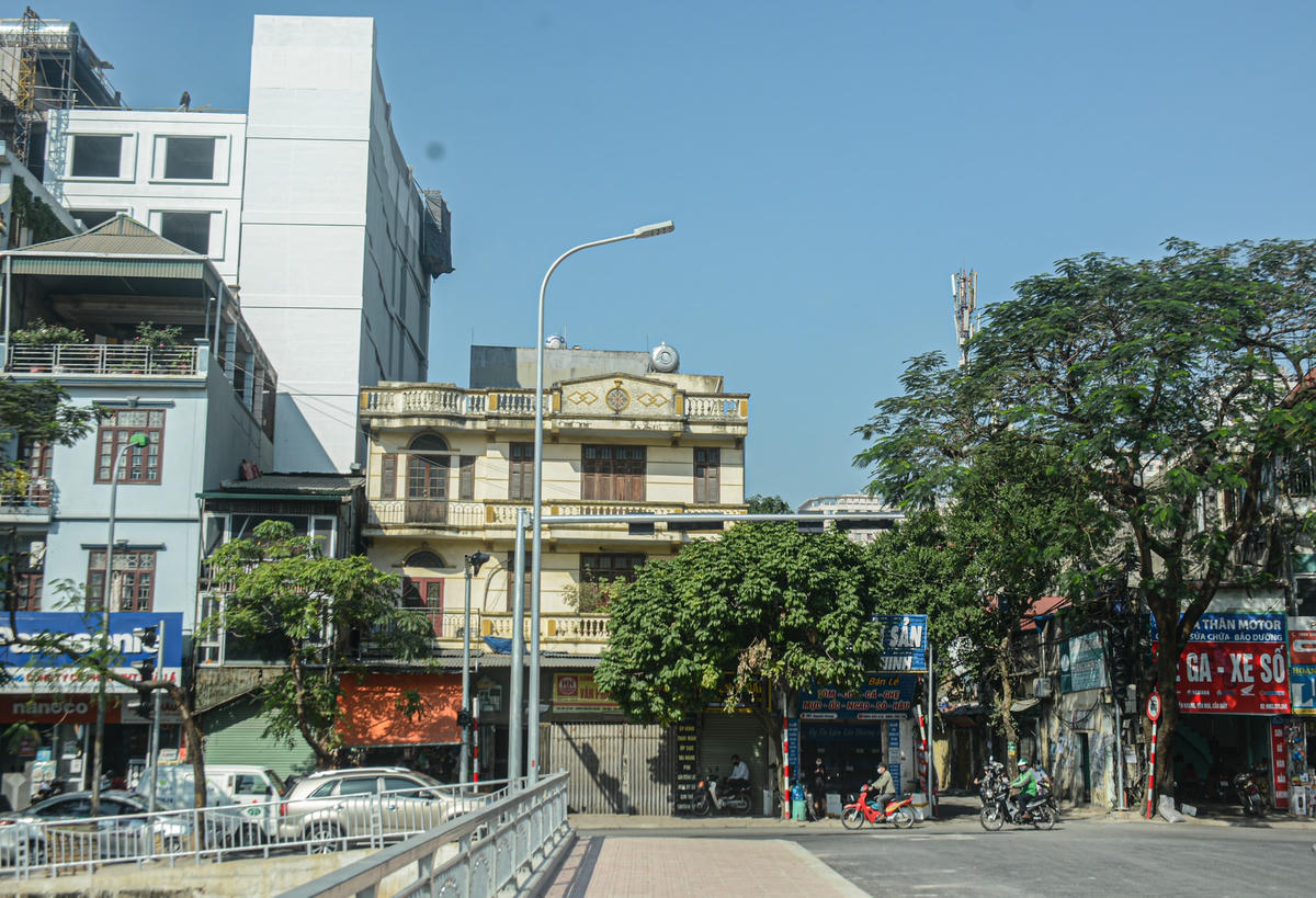 Hệ thống chiếu sáng tại cầu đã được lắp đặt.