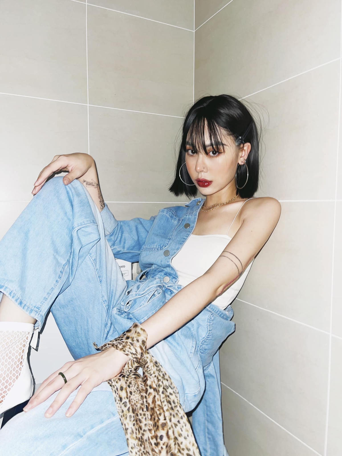 “Nghệ danh Mai Âm Nhạc xuất phát từ việc yêu âm nhạc và luôn tin vào ngày mai”, nữ rapper lý giải.