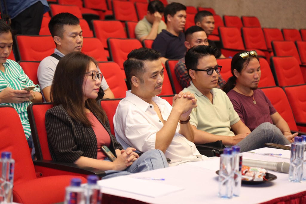 Đạo diễn NSƯT Phùng Tiến Minh tiết lộ, anh và êkip có ý định xây dựng “Hoàng tử cá” là một bộ phim ca nhạc.
