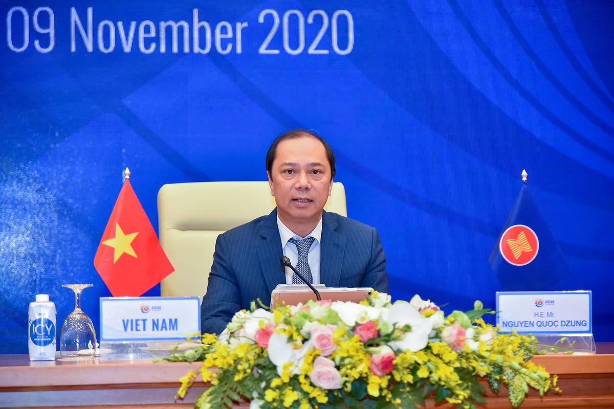 Trưởng SOM ASEAN Việt Nam, Thứ trưởng Ngoại giao Nguyễn Quốc Dũng phát biểu tại cuộc họp-Ảnh: Quang Vinh