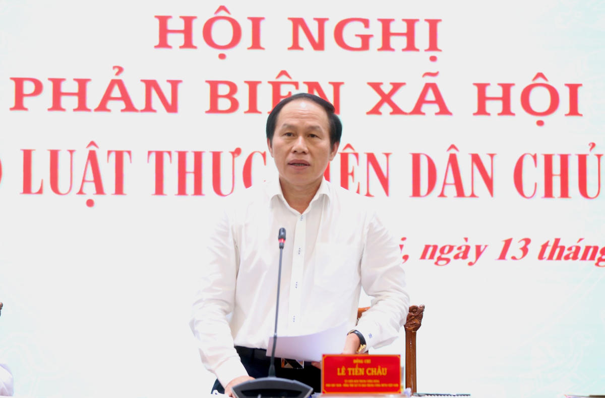 Phó Chủ tịch - Tổng Thư ký Lê Tiến Châu phát biểu kết luận Hội nghị.