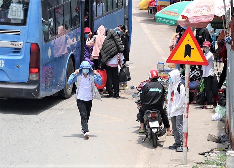 Vận tải xe khách liên tỉnh từ TP HCM đi các tỉnh dự kiến bước đầu mở lại một số tuyến vào đầu tháng 11/2021