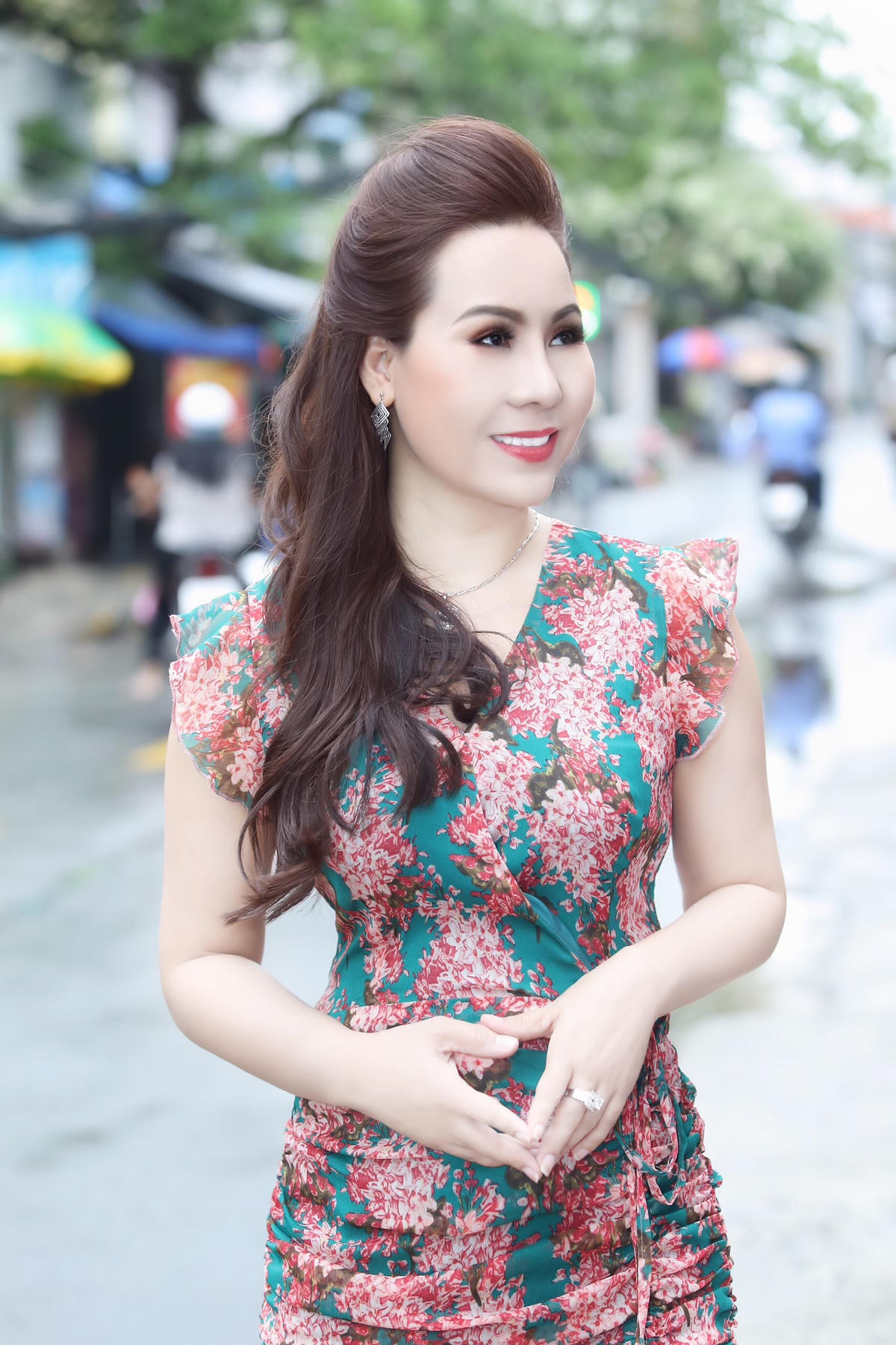 Nữ hoàng doanh nhân Kim Chi chia sẻ bí quyết mặc đẹp