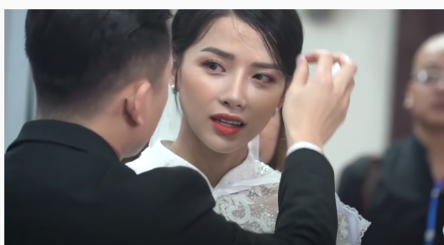 Một số hình ảnh khác tại hôn lễ. Ảnh: Youtube Phiêu cùng cuộc sống..  