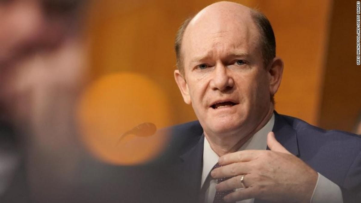 Thượng nghị sĩ Chris Coons. Ảnh: CNN.  