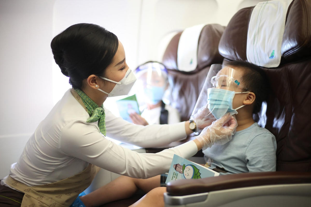 Các biện pháp đảm bảo an toàn chống dịch trên các chuyến bay vẫn liên tục được Bamboo Airways triển khai nghiêm ngặt.