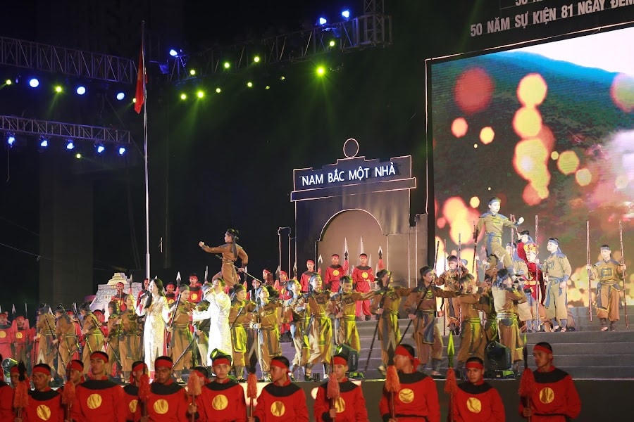 Chương trình diễn ra trong khoảng 1 giờ đồng hồ.