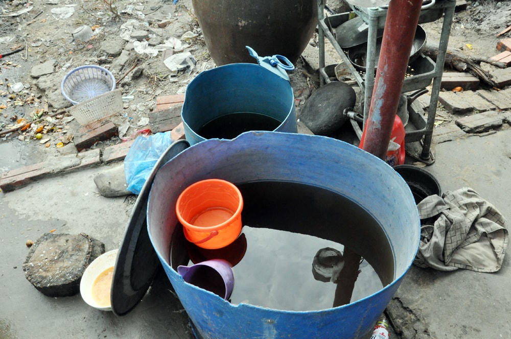 Nước giếng trên đảo Vĩnh Thực hiện đều bị nhiễm mặn, không sử dụng được. Ảnh: Hữu Việt.