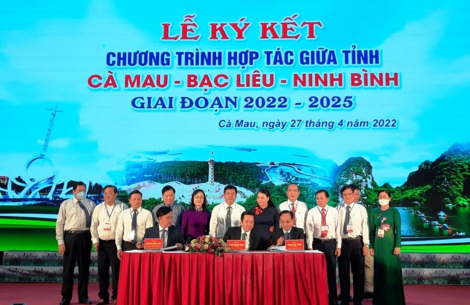 Ký kết chương trình hợp tác giữa tỉnh Cà Mau - Bạc Liêu - Ninh Bìnhgiai đoạn 2022 - 2025.