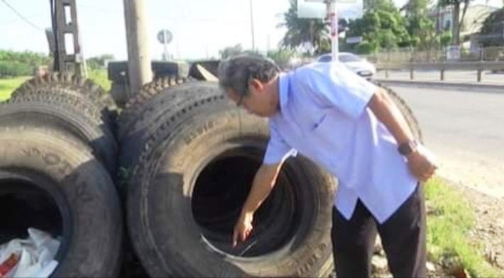 Những nơi đọng nước đều là chỗ sinh sản của loăng quăng, bọ gậy.