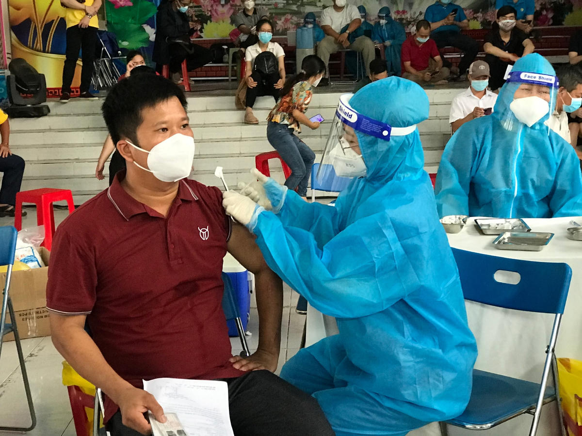 Nhờ lượng vaccine được bao phủ diện rộng, cộng với các biện pháp phòng, chống phù hợp mà số ca mắc mới ở Bình Dương còn không đáng kể.