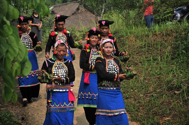 Độc đáo trang phục Si La