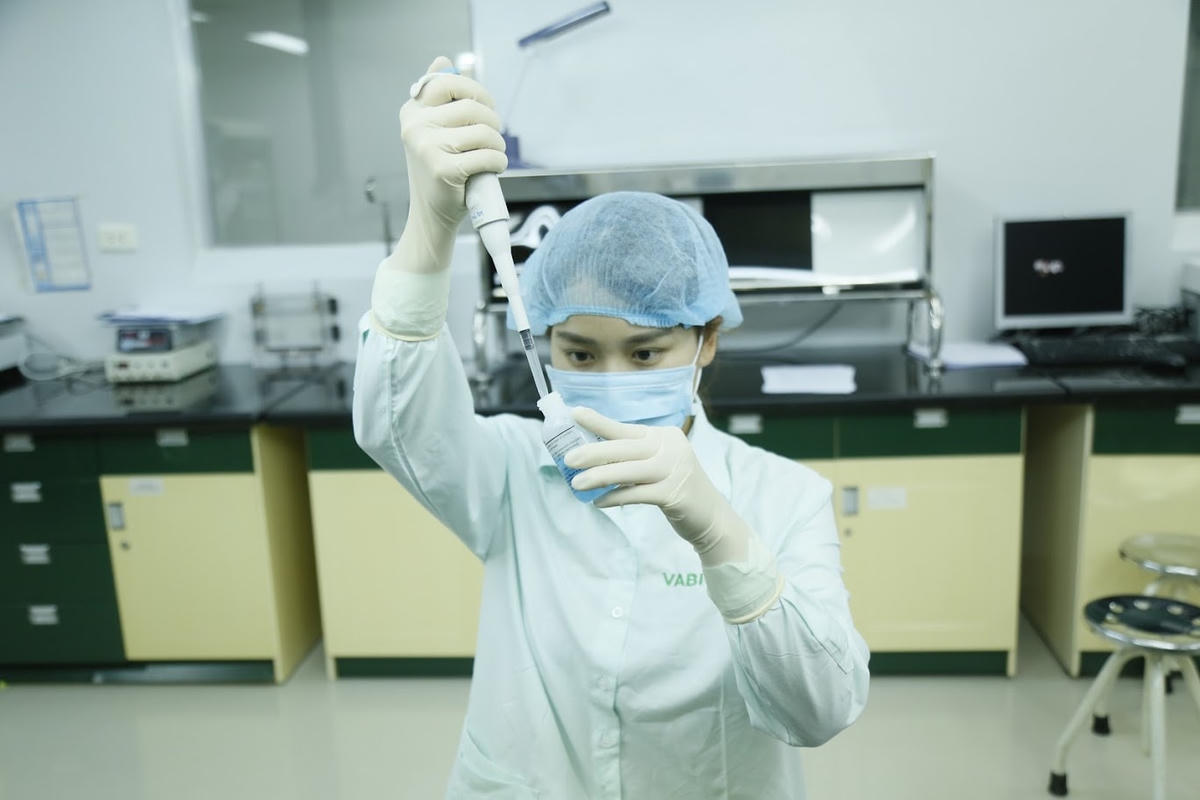 Nghiên cứu vaccine ngừa Covid-19.  