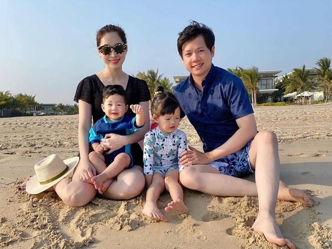 Hoa hậu Đặng Thu Thảo chúc mừng sinh nhật thứ 34 của chồng- doanh nhân Trung Tín: "Chúc mừng sinh nhật người đàn ông quan trọng nhất của em. Hy vọng sẽ có thêm nhiều 'món quà đặc biệt' dành tặng anh ấy".