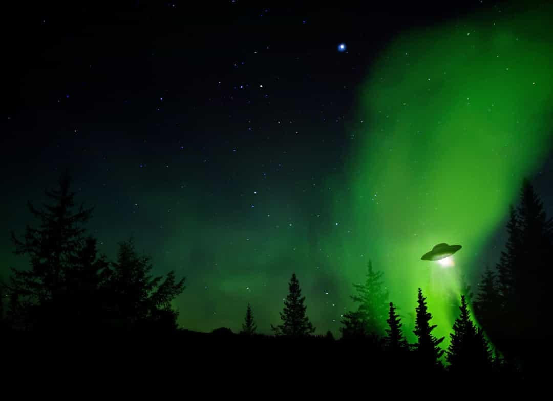Những vụ nhìn thấy UFO nổi tiếng nhất trên thế giới