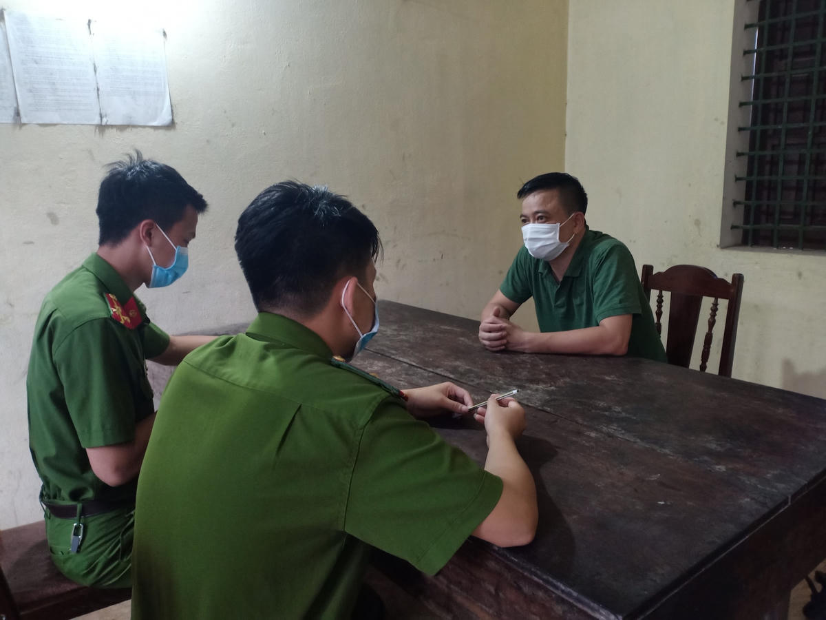 Trần Đình Hoàng làm việc với cơ quan Công an.