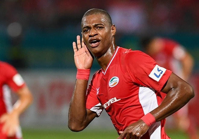 Hà Nội FC lại mất tiền đạo sau khi Hùng Dũng gẫy chân