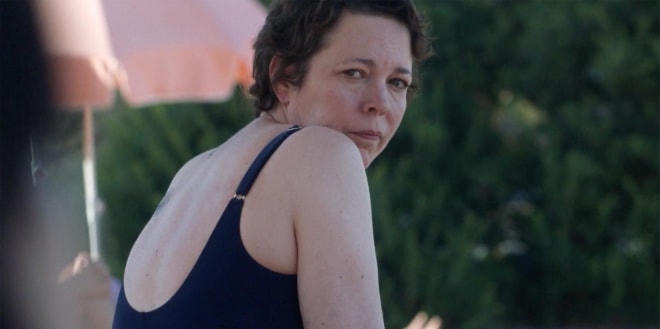 Olivia Colman hóa thân Leda Caruso trong “The Lost Daughter”.