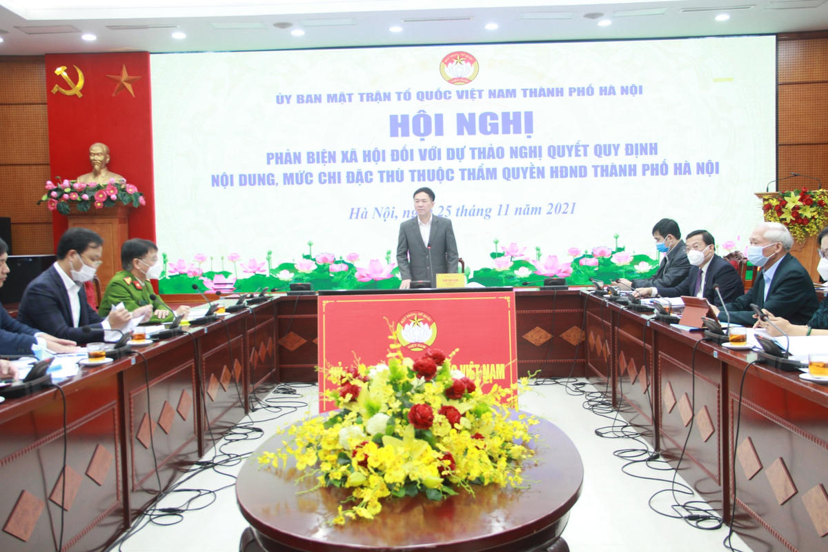Ông Đàm Văn Huân phát biểu tại hội nghị.