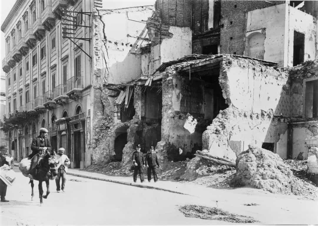 Trận động đất mạnh 7,1 độ Richter ở Messina năm 1908 kèm theo sóng thần, khiến 200.000 người thiệt mạng ở miền nam nước Ý.