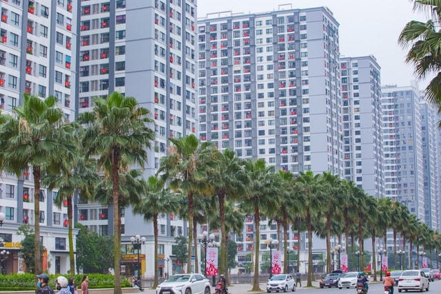 Trong 2 năm gần đây, thị trường bất động sản Hà Nội đã đón nhận ồ ạt dòng vốn đến từ các nhà đầu tư phía Nam. Ảnh minh họa: Vũ Đức Anh.