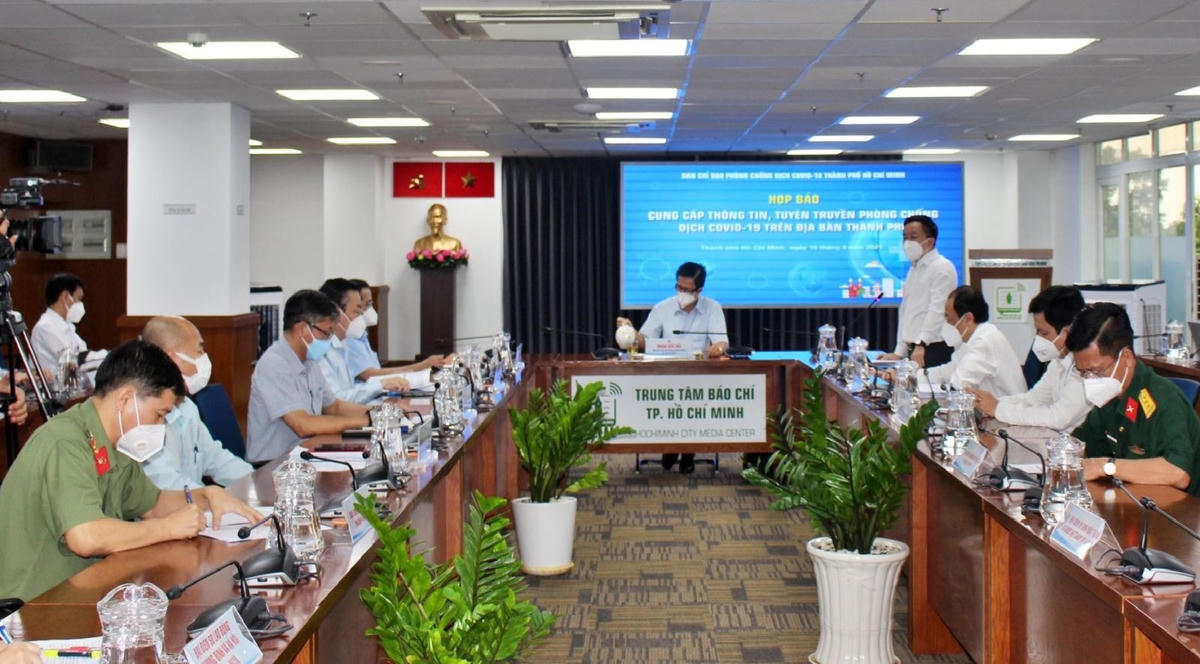 Chiều 16/9, UBND TP Hồ Chí Minh và Ban Tuyên giáo Thành ủy TP Hồ Chí Minh tổ chức họp báo định kỳ thông tin về tình hình dịch bệnh Covid-19 trên địa bàn. 