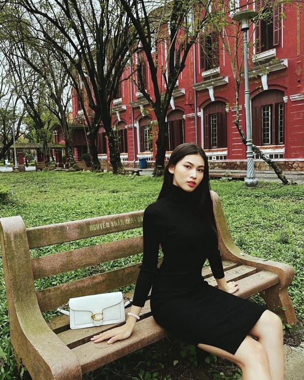 [ẢNH] Phong cách bánh bèo phủ sóng street style của dàn sao Việt