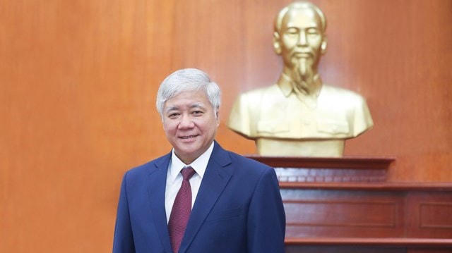 Chủ tịch Đỗ Văn Chiến tin tưởng rằng, dưới sự lãnh đạo sáng suốt của Đảng Cộng sản Trung Quốc, nhân dân Trung Quốc sẽ tiếp tục giành được những thành tựu mới to lớn hơn nữa.  