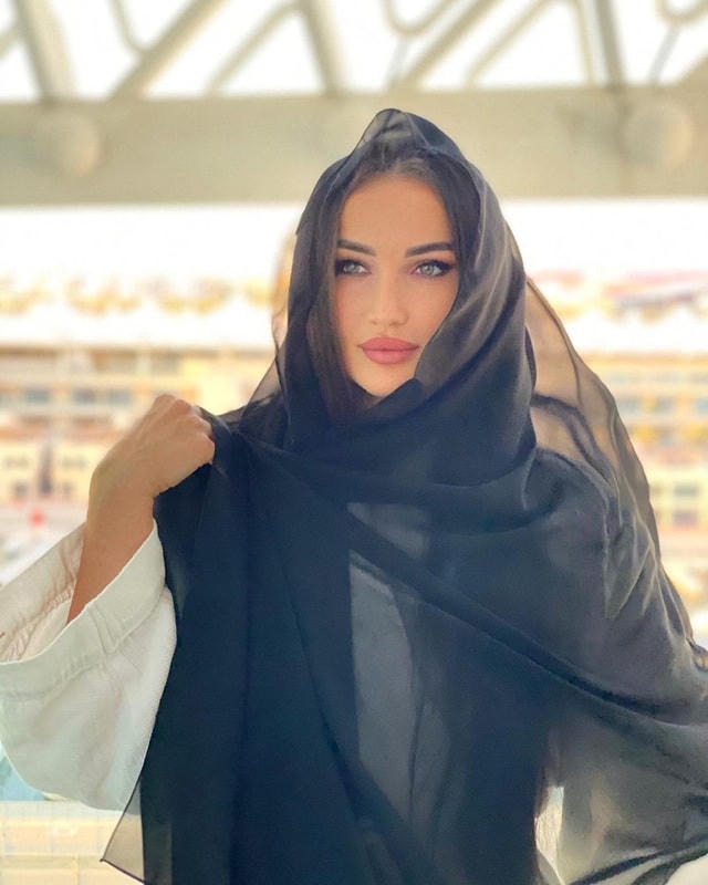 [ẢNH] Ngắm vẻ đẹp thiên thần của nữ võ sĩ Diana Avsaragova