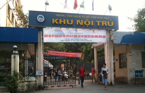 Ký túc xá ĐH Kinh tế Quốc dân. (Ảnh được chụp trước đại dịch Covid-19).