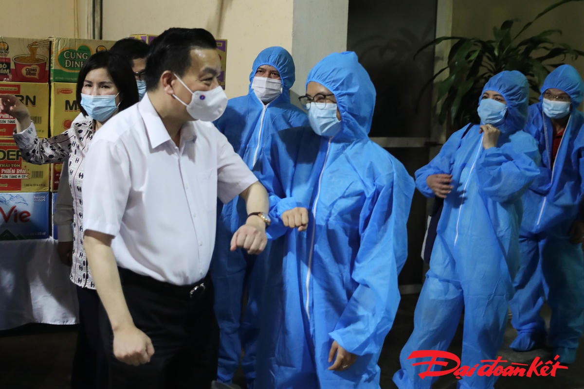 Ngành y tế Hà Nội chi viện tỉnh Bắc Giang phòng, chống dịch Covid-19